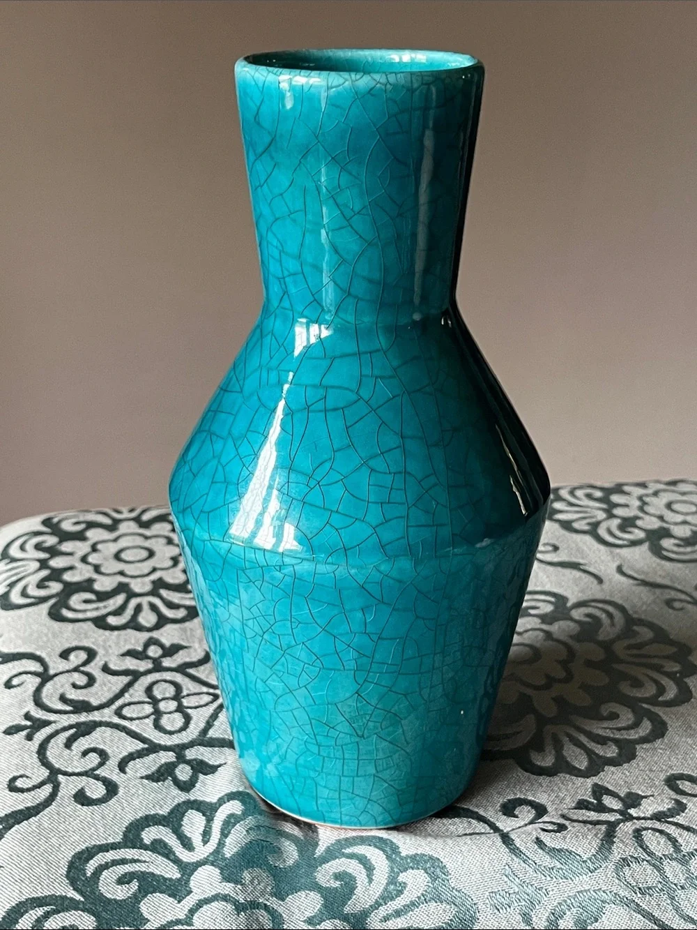 Crate&Barrel Mirea Teal vase with Gloss Crackle glazing NWT